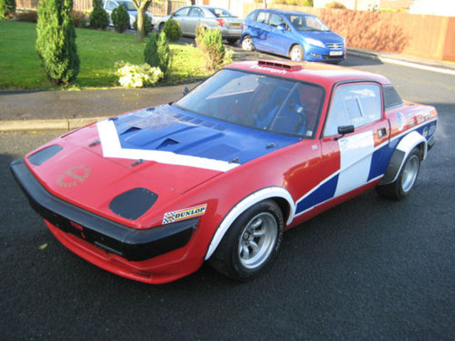 TR7 V8